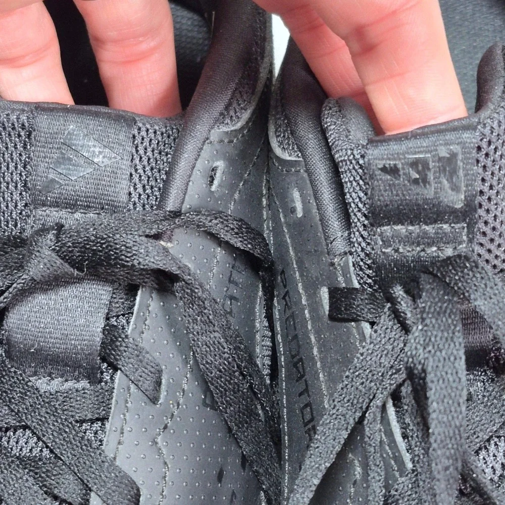 Adidas‎ Predator indoor shoes black lace up womens 7.5